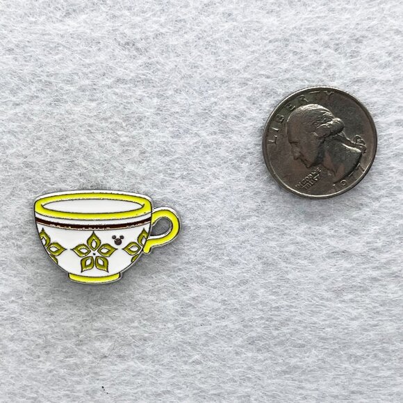 🔮 5/$25 Disney Alice in Wonderland Mad Tea Party Yellow Tea Cup Pin - Picture 2 of 3